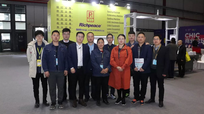 上海服博展合影 上海服博展合影