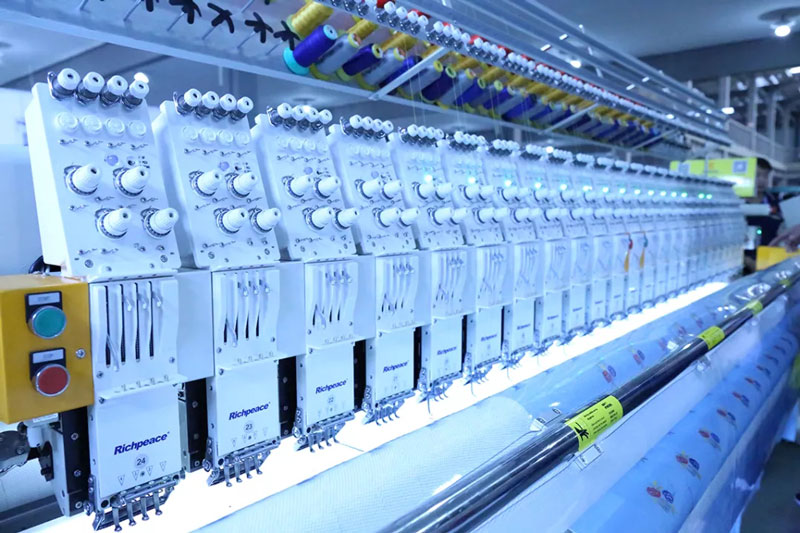 床品專委會年會人員參觀上工富怡3